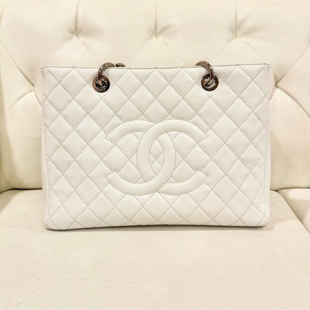 Chanel GST Bag - Picture 2 of 10